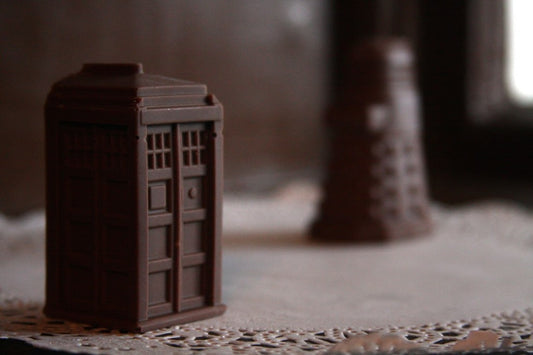 Doctor Who Tardis vs. Dalek Truffles